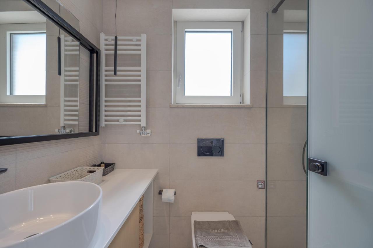 Vila Corallia Near The