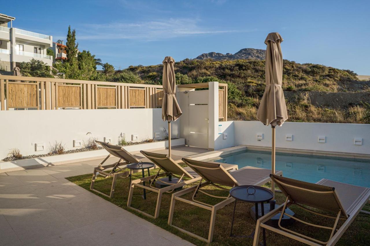 Vila Corallia Near The