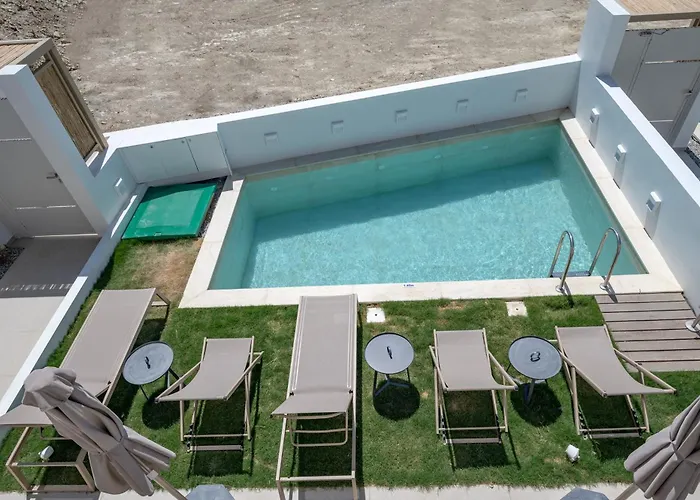 Corallia Villas Near The Beach
