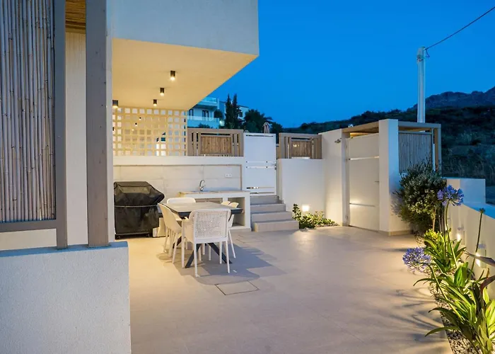 Corallia Villas Near The Beach